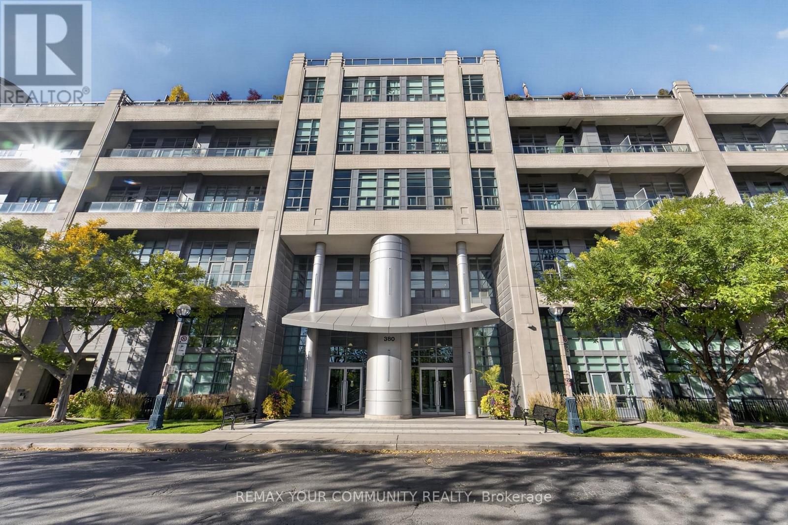 210 - 380 MACPHERSON AVENUE, Toronto, Ontario