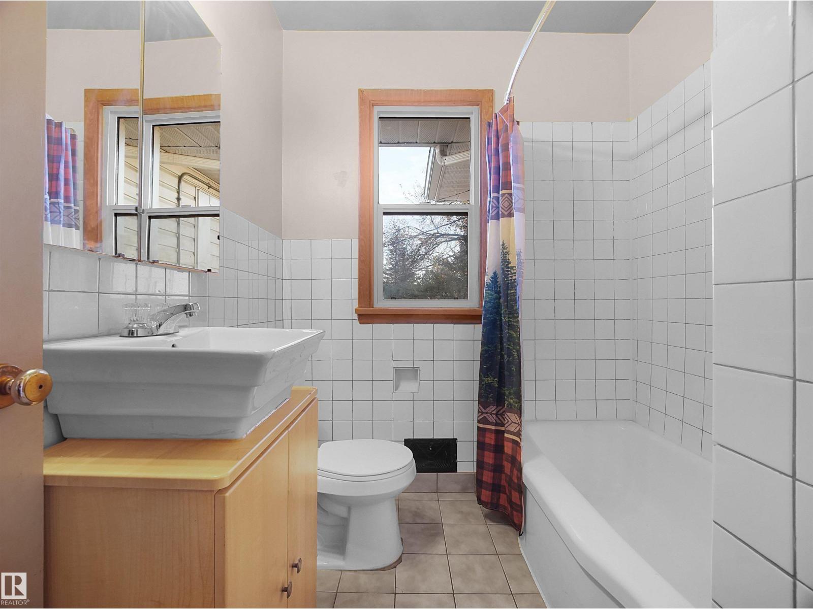 12407 96 St NW, Edmonton, Alberta  T5G 1W6 - Photo 12 - E4514207