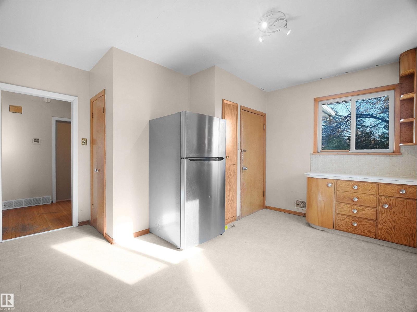 12407 96 St NW, Edmonton, Alberta  T5G 1W6 - Photo 15 - E4514207