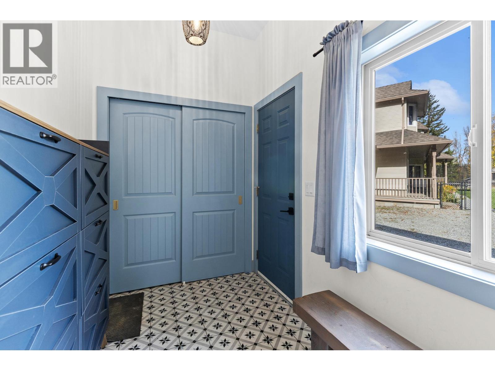 4614 June Springs Road, Kelowna, British Columbia  V1W 4C8 - Photo 37 - 10404415