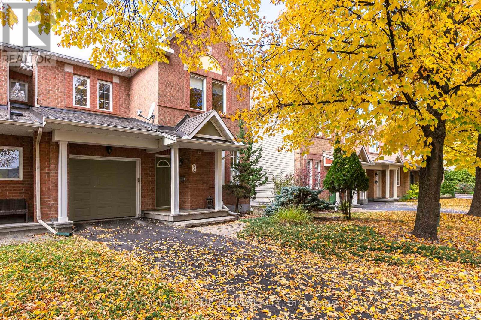 28 APPLEDALE DRIVE, Ottawa, Ontario