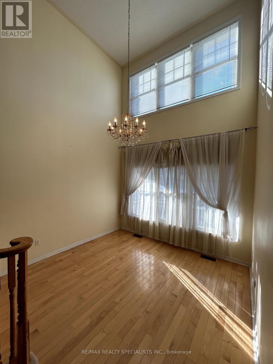 5947 Osprey Boulevard, Mississauga, Ontario  L5N 8J7 - Photo 10 - W14114566