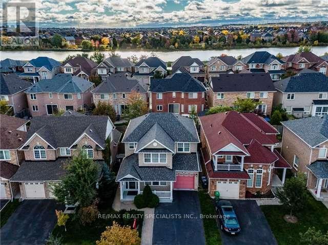 5947 Osprey Boulevard, Mississauga, Ontario  L5N 8J7 - Photo 2 - W14114566