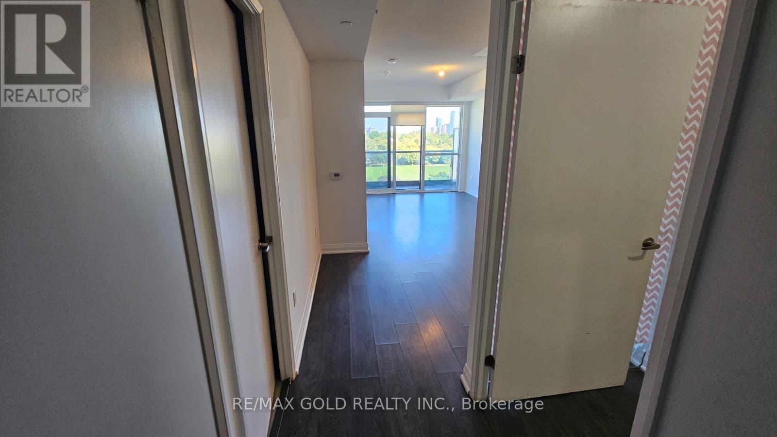 714 - 10 GIBBS ROAD, Toronto, Ontario