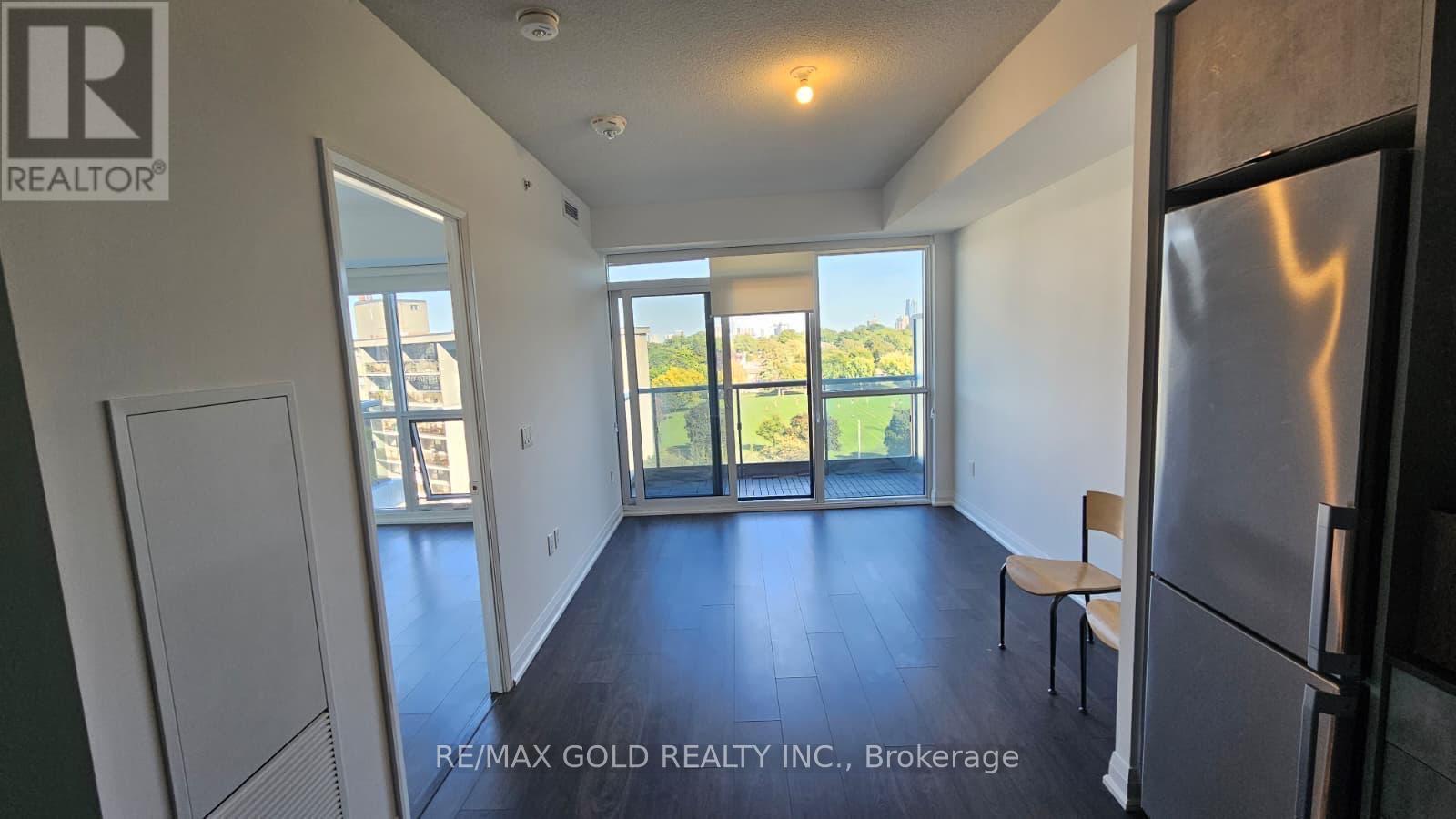 714 - 10 Gibbs Road, Toronto, Ontario  M9B 0E2 - Photo 2 - W14114596