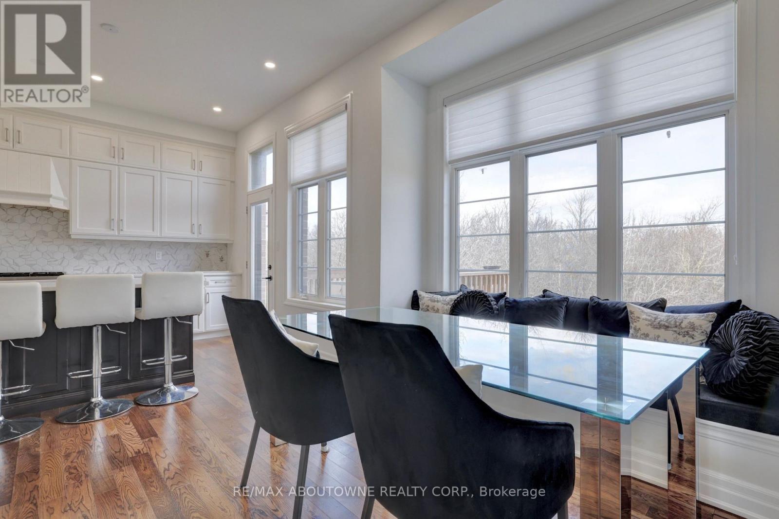 1416 Ford Strathy Crescent, Oakville, Ontario  L6H 6E3 - Photo 17 - W14114612