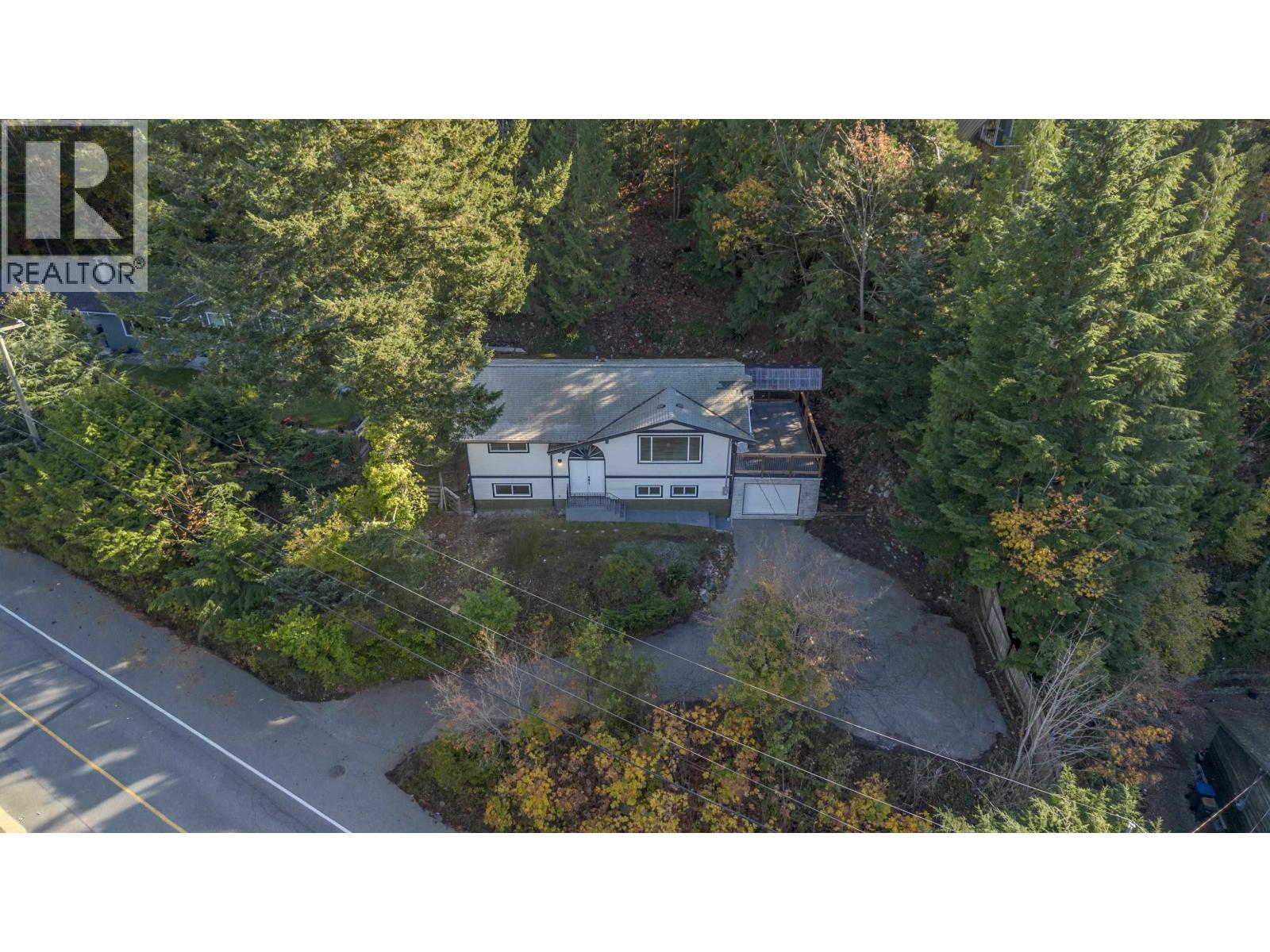 2258 Skyline Drive, Squamish, British Columbia  V8B 0L1 - Photo 22 - R3177907