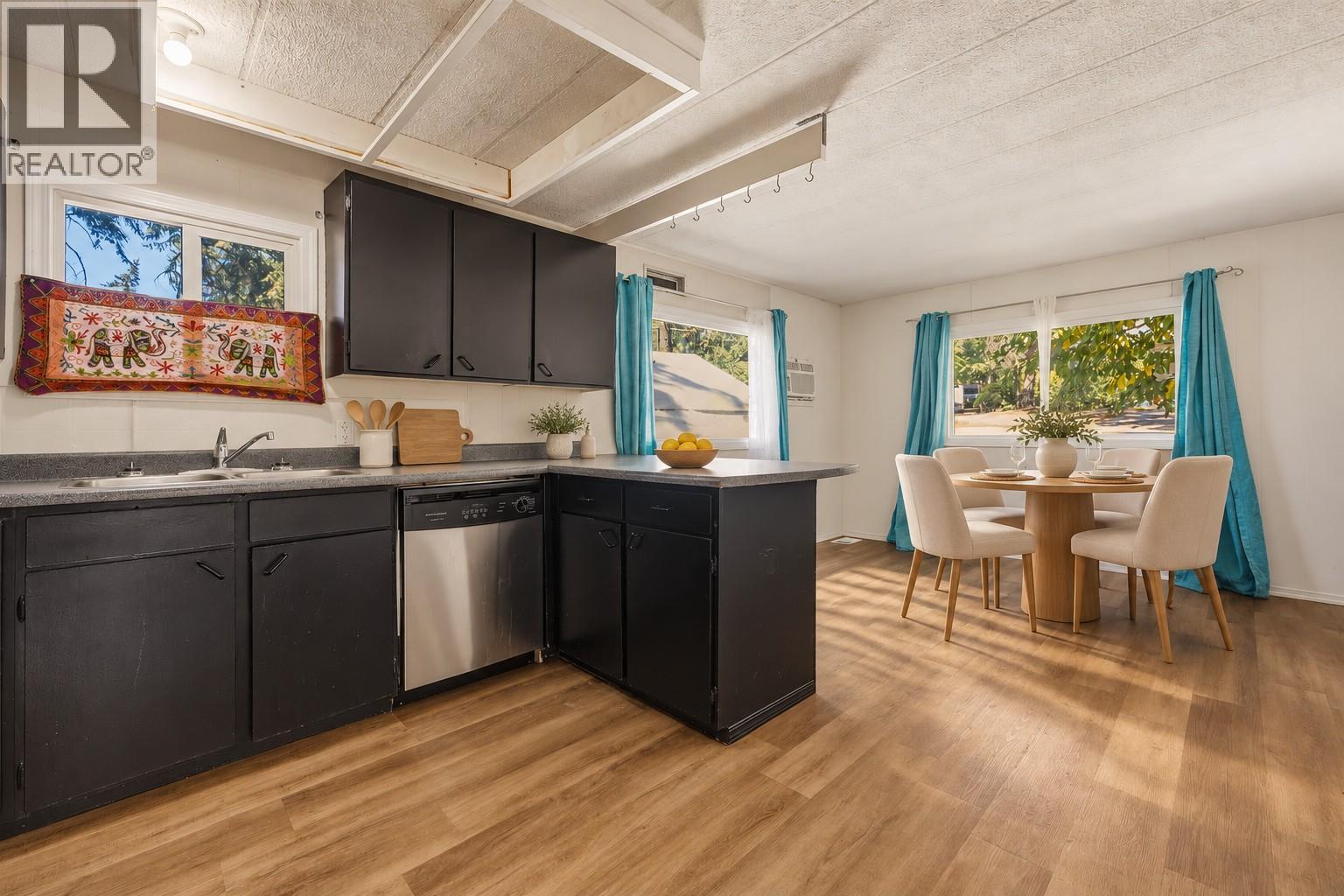 4137 Spallumcheen Drive Unit# 16, Spallumcheen, British Columbia  V4Y 0N1 - Photo 14 - 10396412