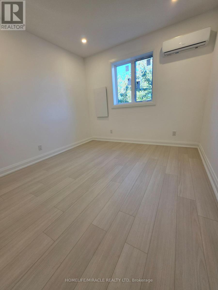 Upper U3 - 22 Rossander Court, Toronto, Ontario  M1J 2B7 - Photo 10 - E14114646