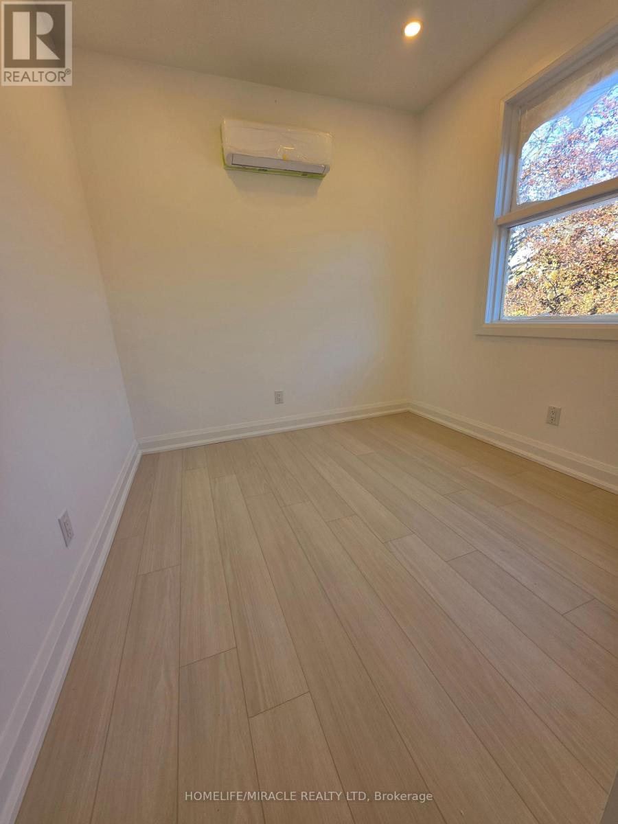 Upper U3 - 22 Rossander Court, Toronto, Ontario  M1J 2B7 - Photo 9 - E14114646