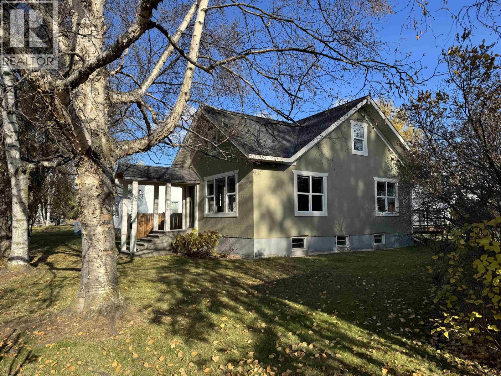 2275 Laurier Crescent, Prince George, British Columbia  V2M 2A9 - Photo 2 - R3178036