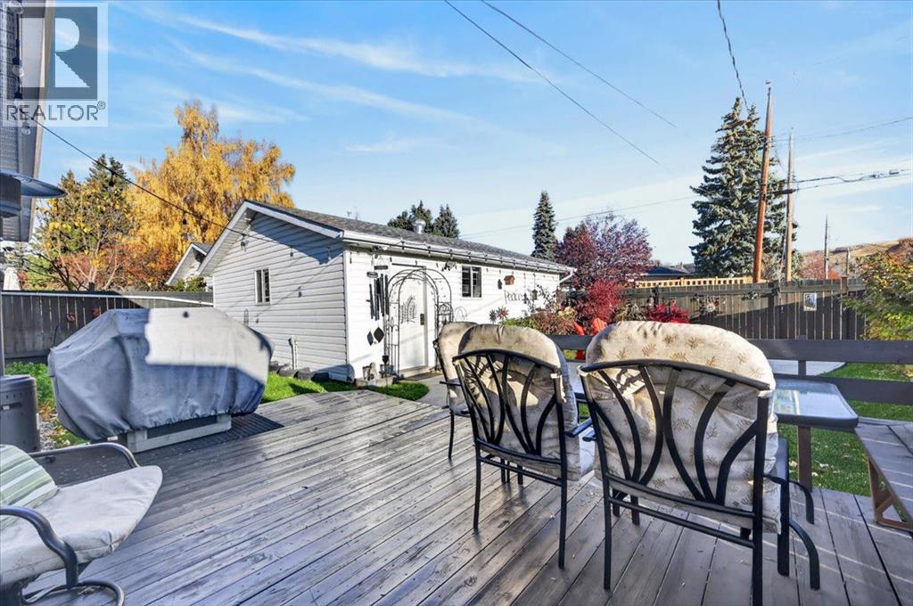 1184 Northmount Drive NW, Calgary, Alberta  T2L 0C7 - Photo 26 - A2354406