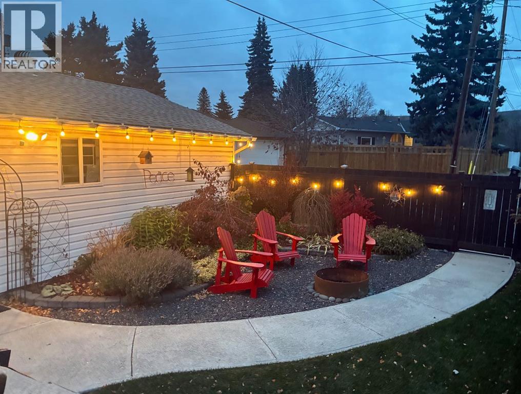 1184 Northmount Drive NW, Calgary, Alberta  T2L 0C7 - Photo 31 - A2354406