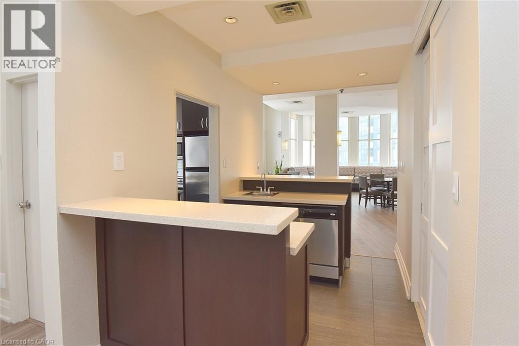 25 The Esplanade Unit# 1611, Toronto, Ontario  M5E 1W5 - Photo 41 - 40869608