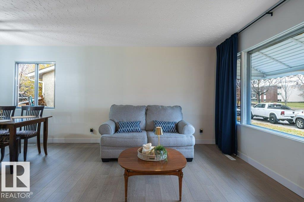 9231 149 St NW, Edmonton, Alberta  T5R 1C1 - Photo 3 - E4514211