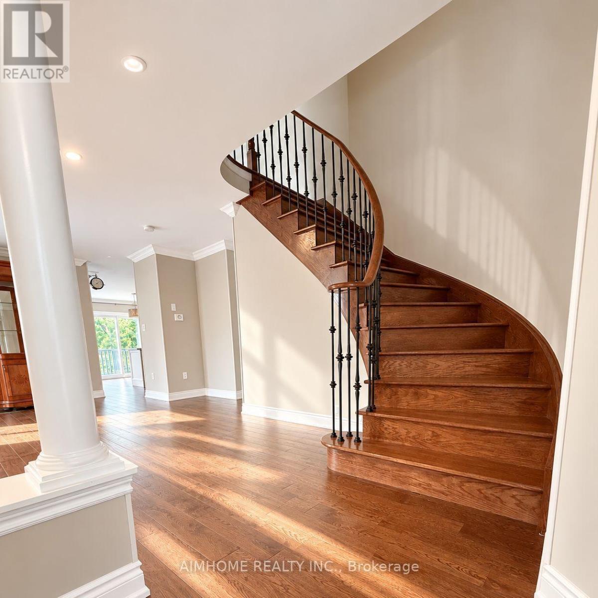 22 Matson Court, Aurora, Ontario  L4G 7W8 - Photo 8 - N14114682