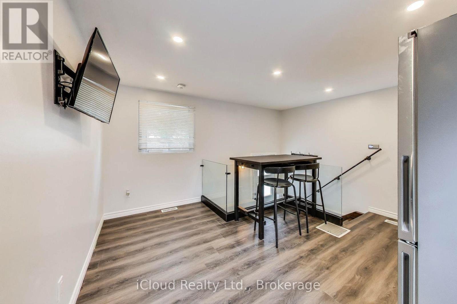 225 Wallace Avenue, Toronto, Ontario  M6H 1V5 - Photo 3 - W14114658