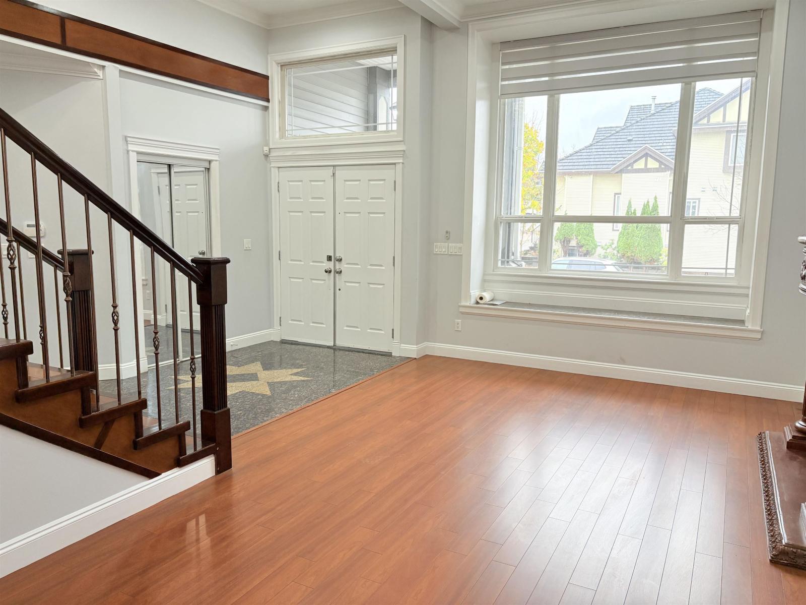 8056 135a Street, Surrey, British Columbia  V3W 1R4 - Photo 4 - R3176898