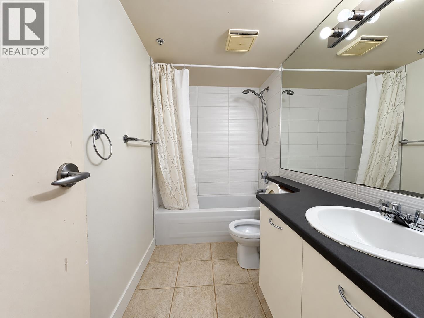 602 1331 W Georgia Street, Vancouver, British Columbia  V6E 4P1 - Photo 2 - R3178300