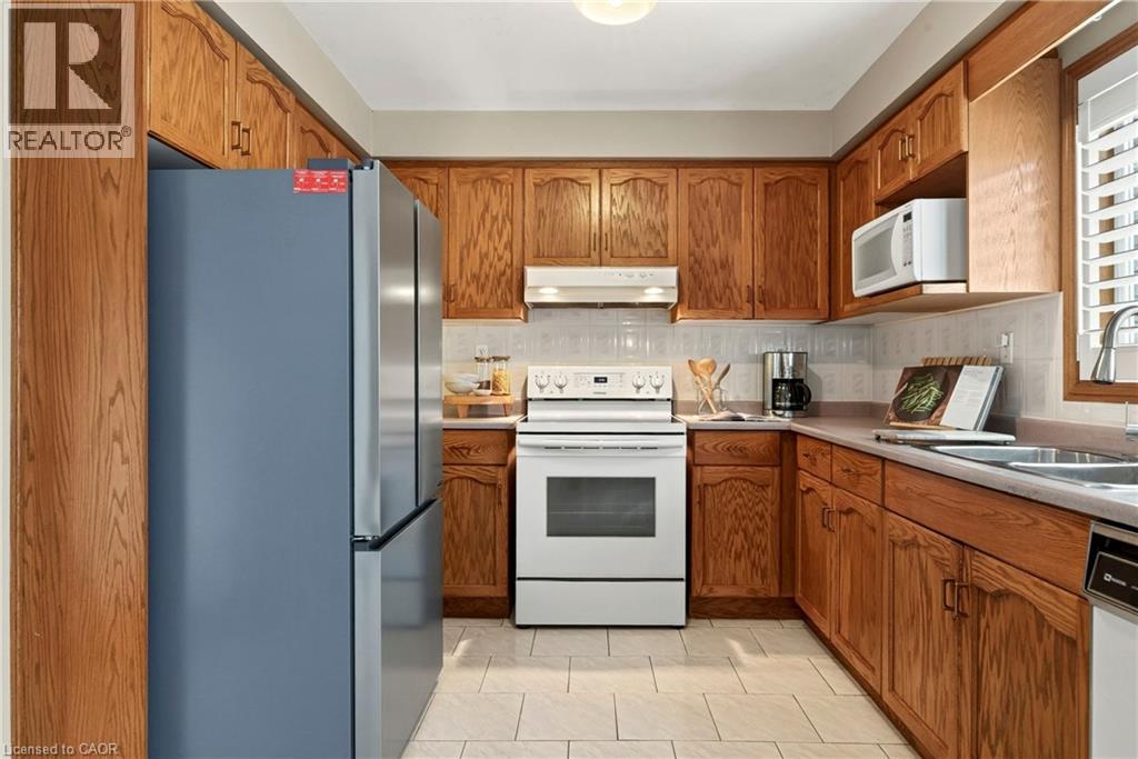 53 Bastille Street, Hamilton, Ontario  L9B 2G5 - Photo 17 - 40871981