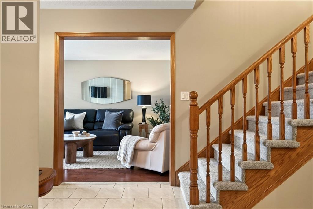 53 Bastille Street, Hamilton, Ontario  L9B 2G5 - Photo 4 - 40871981