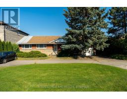 1023 NORTH SERVICE ROAD, Hamilton, Ontario