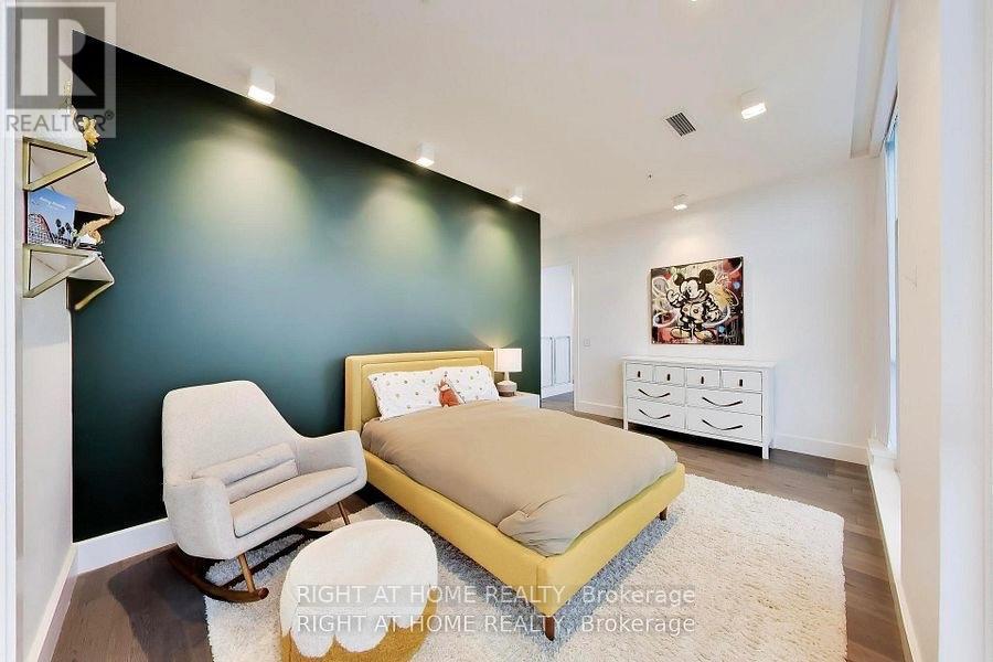 Ph102 - 30 Nelson Street, Toronto, Ontario  M5V 0H5 - Photo 38 - C14109230
