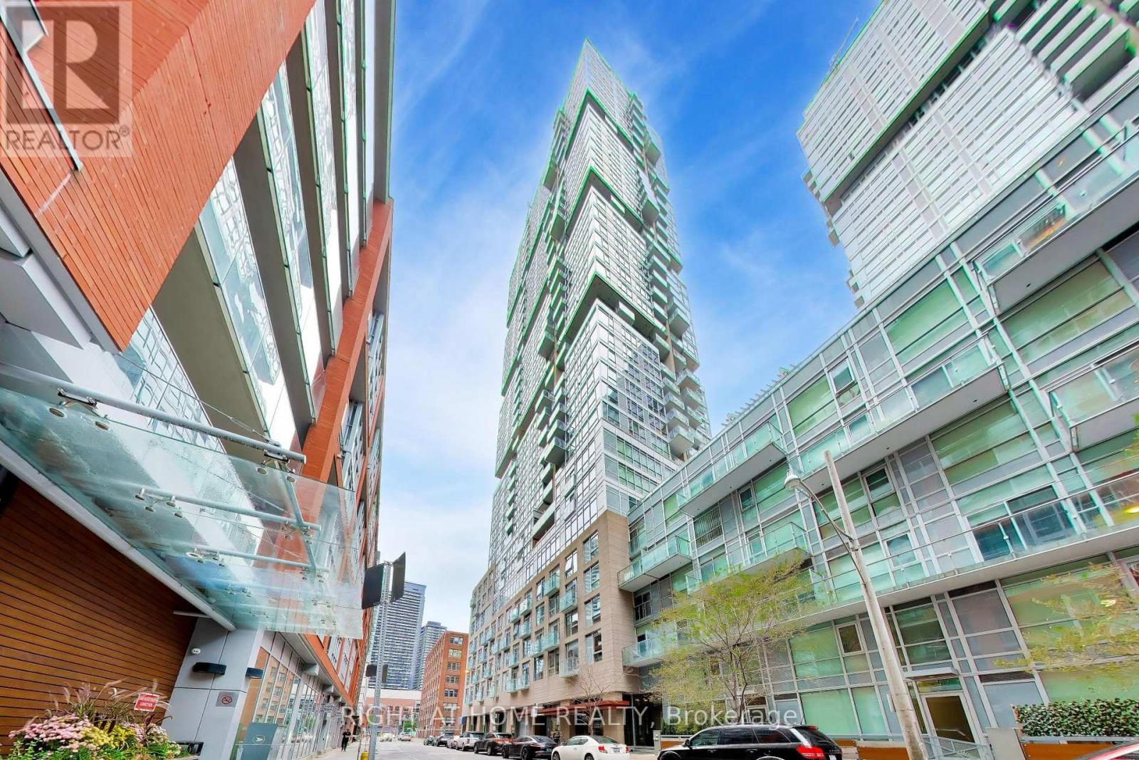 Ph102 - 30 Nelson Street, Toronto, Ontario  M5V 0H5 - Photo 46 - C14109230
