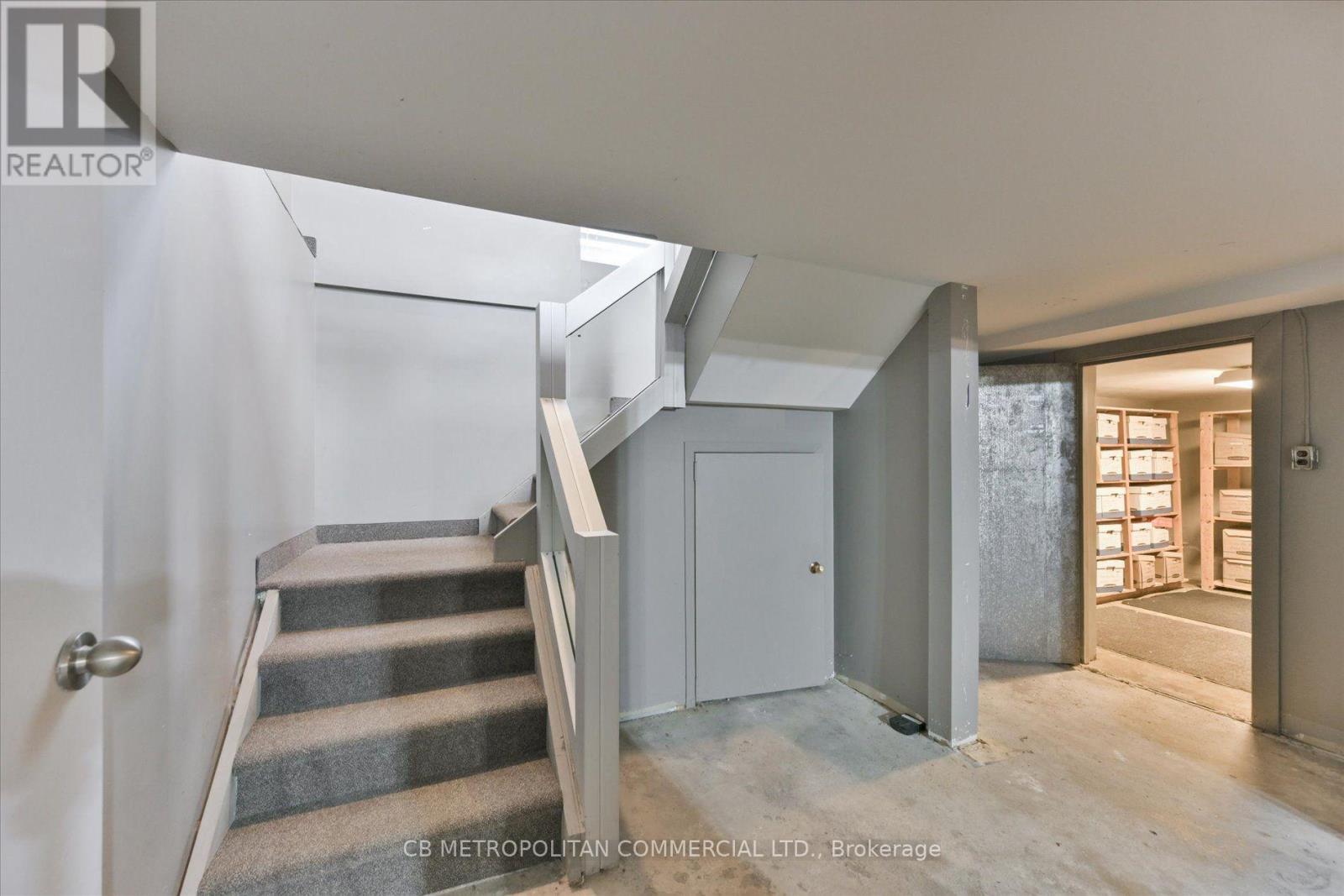 143 Laird Drive, Toronto, Ontario  M4G 3V6 - Photo 15 - C14114248