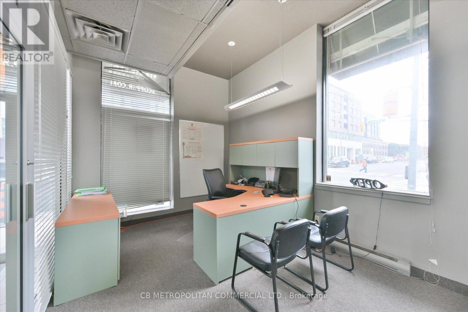 143 Laird Drive, Toronto, Ontario  M4G 3V6 - Photo 12 - C14114248