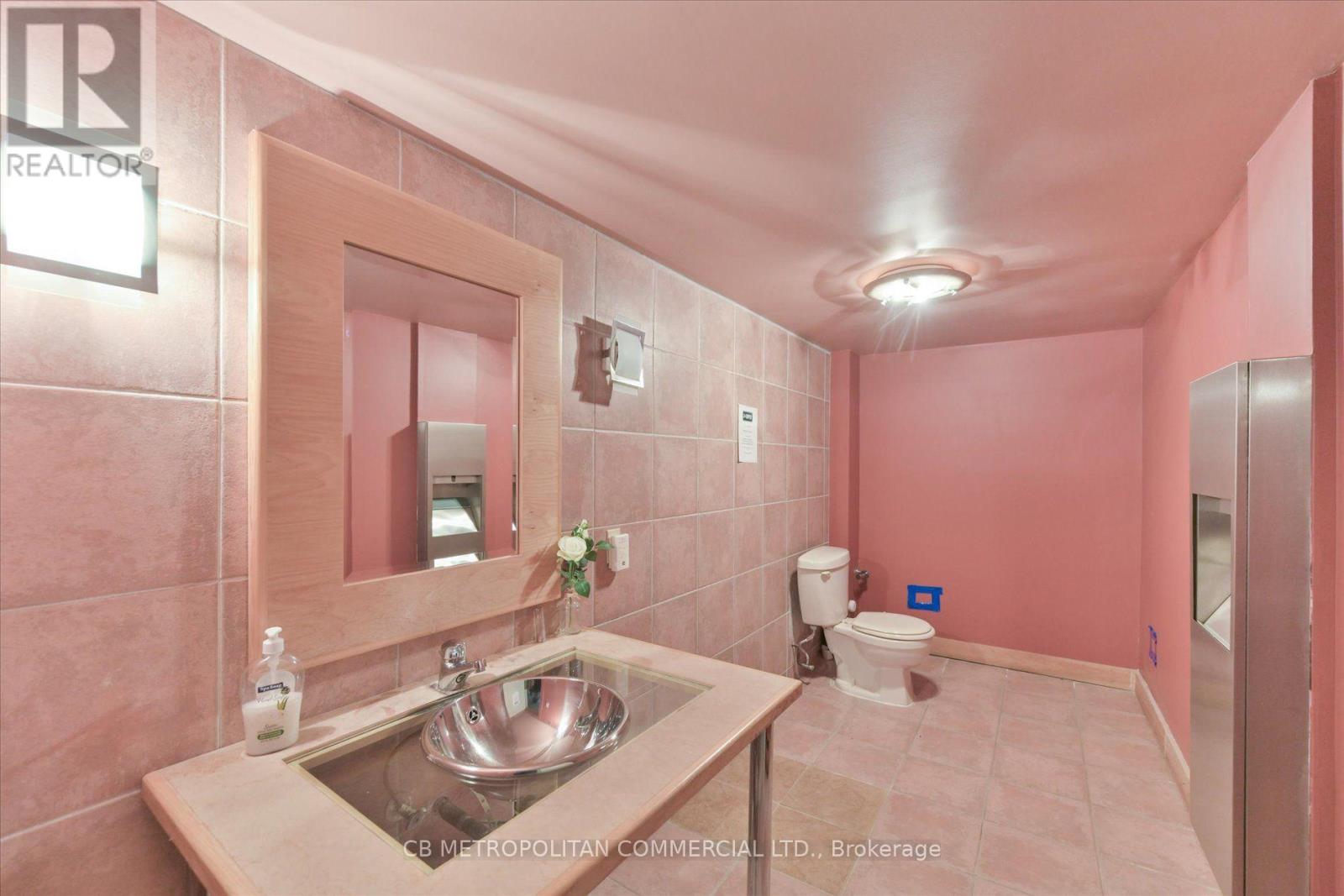 143 Laird Drive, Toronto, Ontario  M4G 3V6 - Photo 18 - C14114248