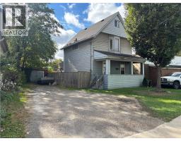 372 BEACH Road, hamilton, Ontario