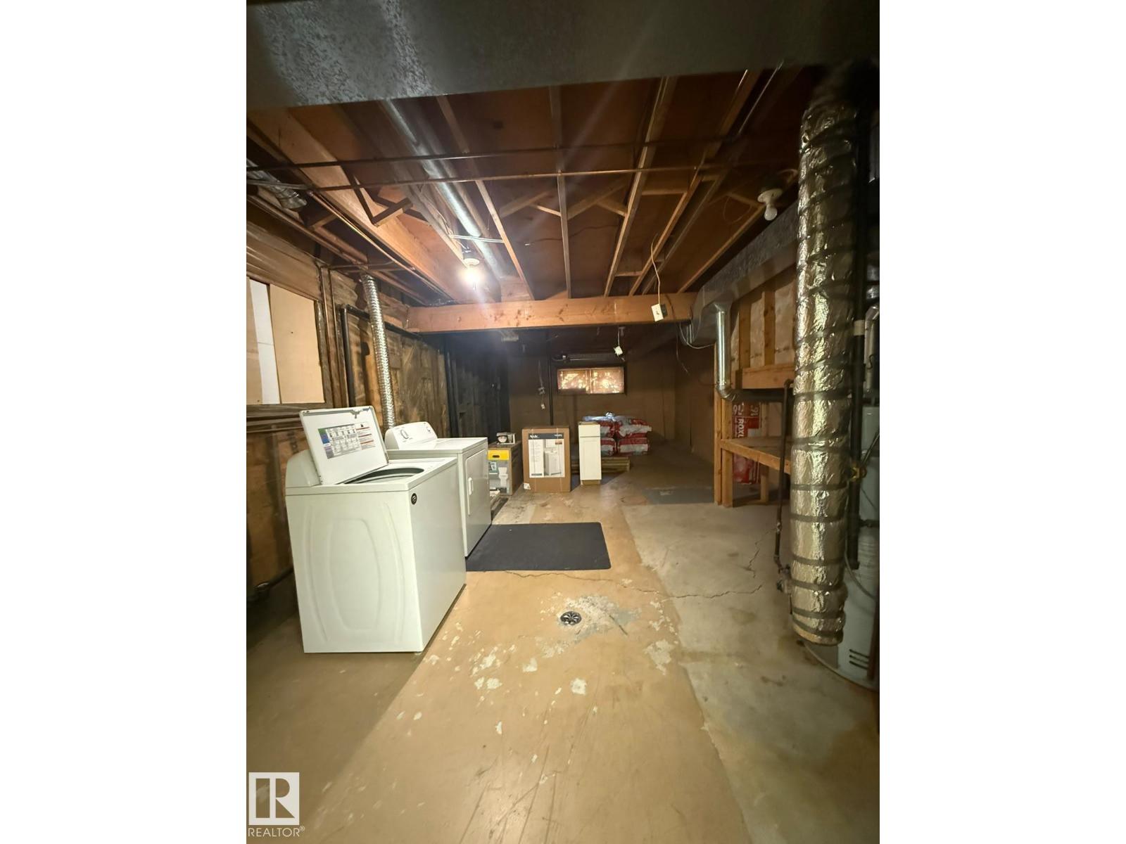 1923 56 St NW, Edmonton, Alberta  T6L 1L6 - Photo 7 - E4514214