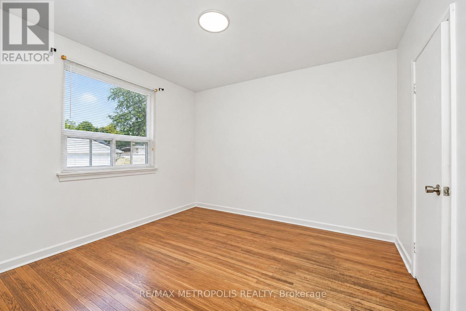 46 Miramar Crescent, Toronto, Ontario  M1J 1R4 - Photo 12 - E14093310