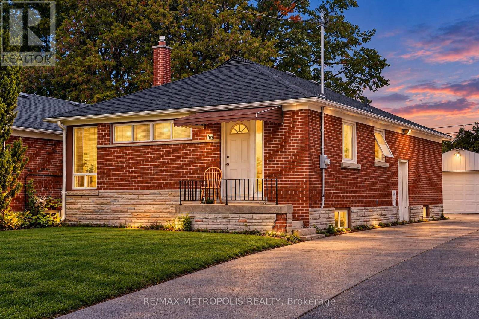 46 MIRAMAR CRESCENT, Toronto, Ontario