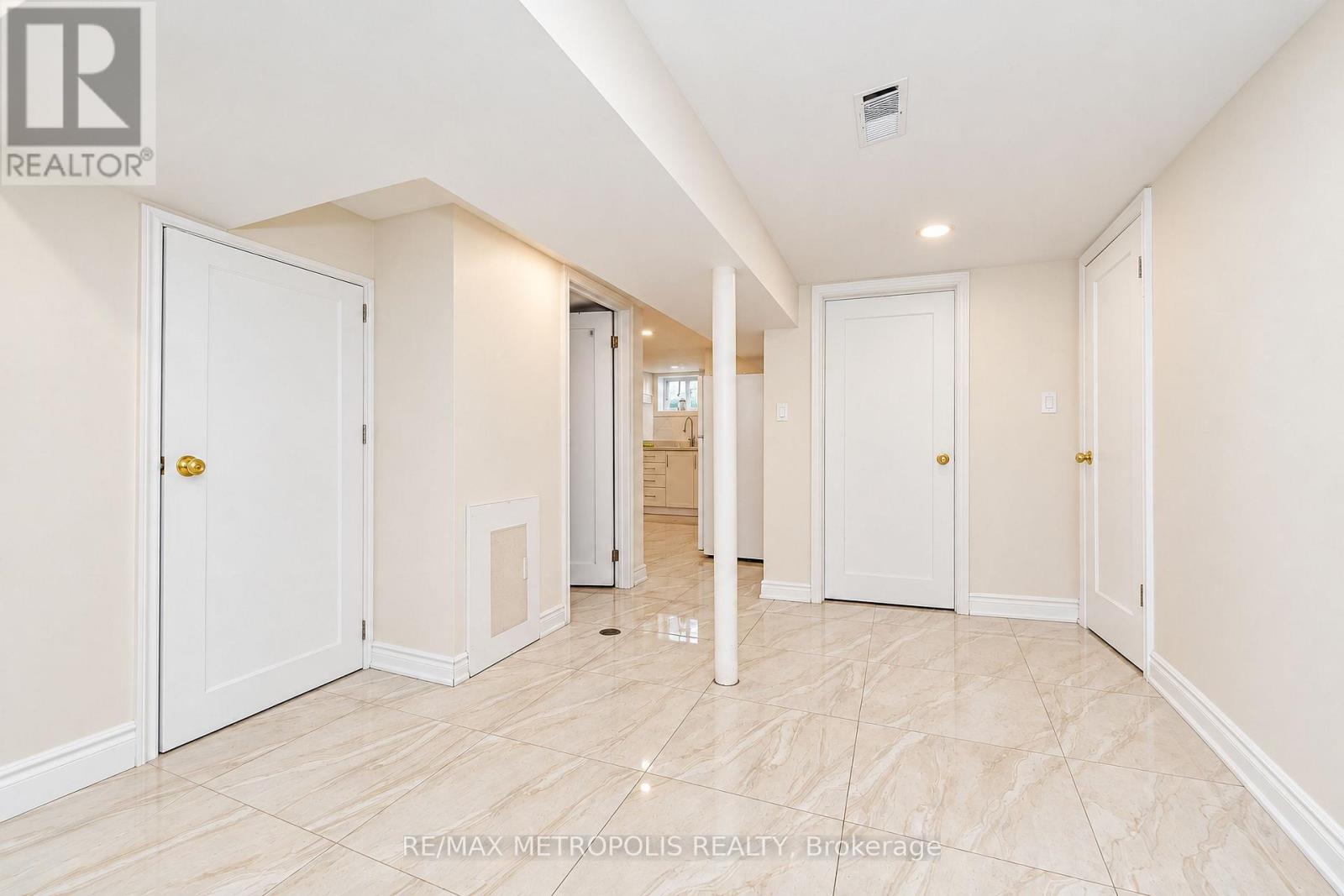 46 Miramar Crescent, Toronto, Ontario  M1J 1R4 - Photo 16 - E14093310