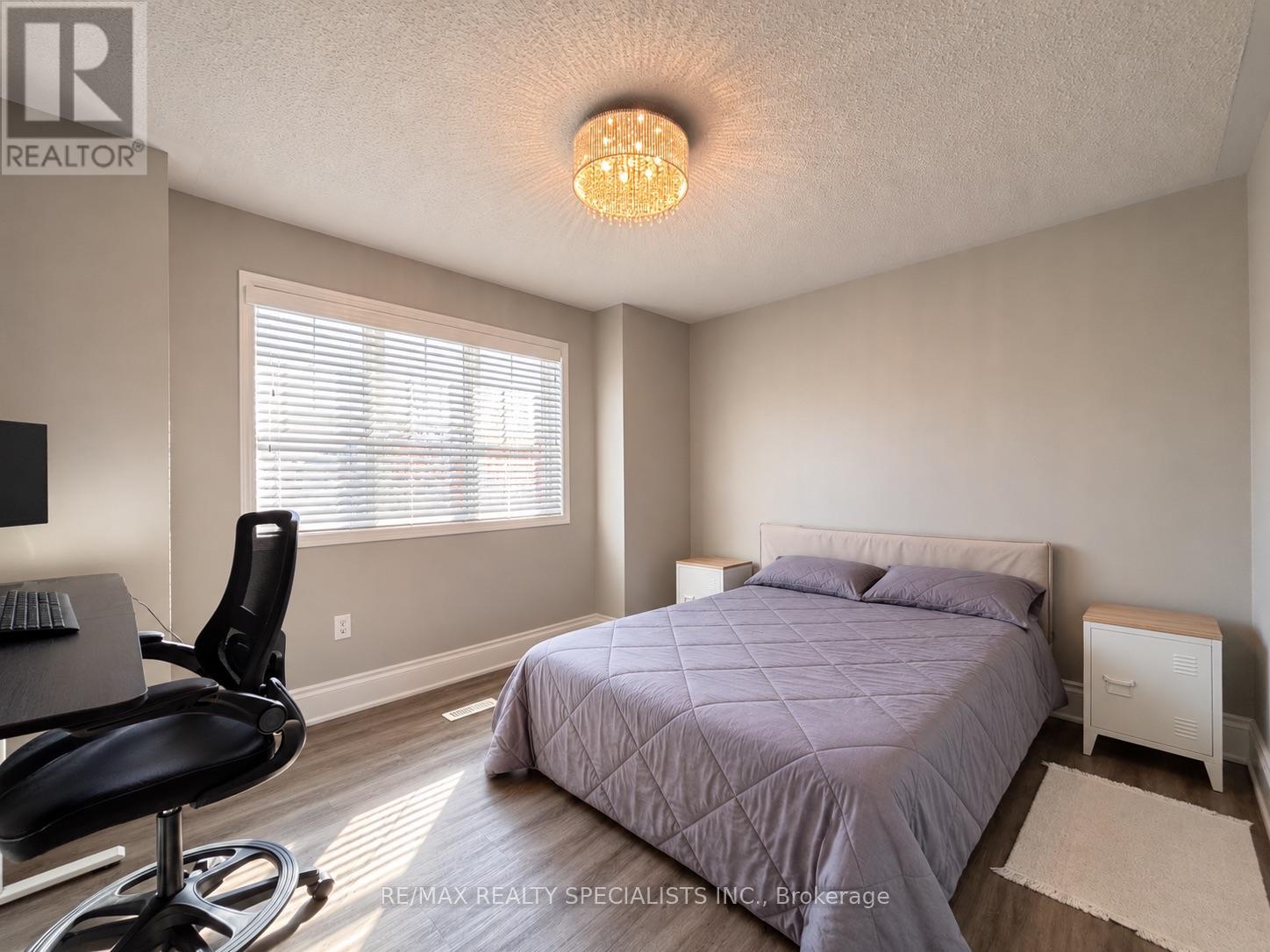 1061 Clark Boulevard, Milton, Ontario  L9T 6Y5 - Photo 8 - W14114740