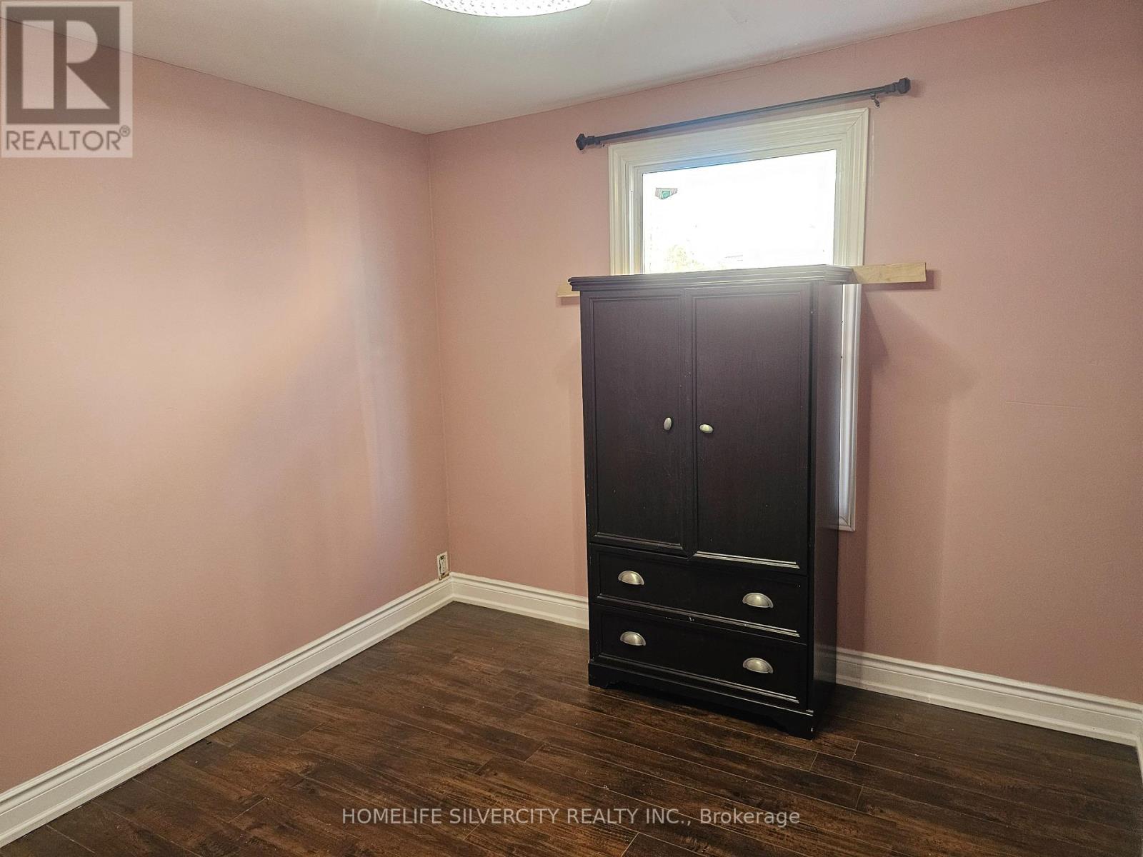 3143 Merritt Avenue, Mississauga, Ontario  L4T 1P4 - Photo 10 - W14103556