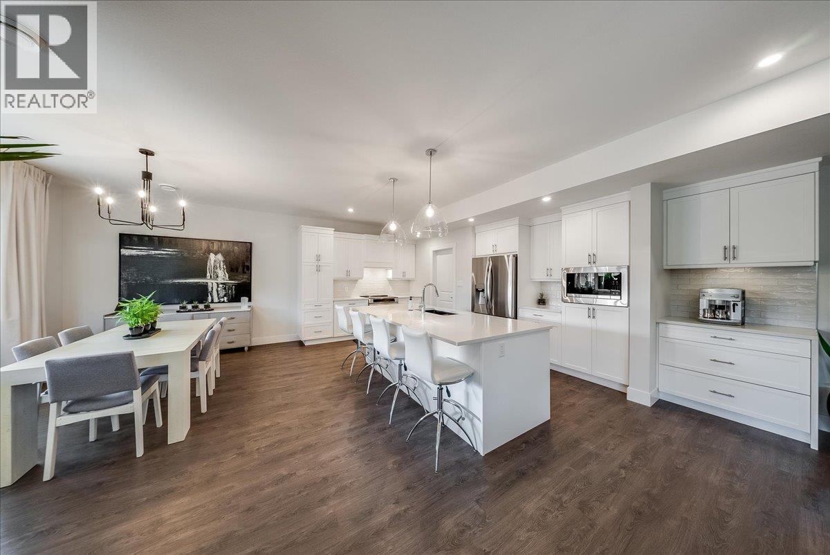 1524 Aspen Lane, Castlegar, British Columbia  V1N 4X8 - Photo 4 - 10402615