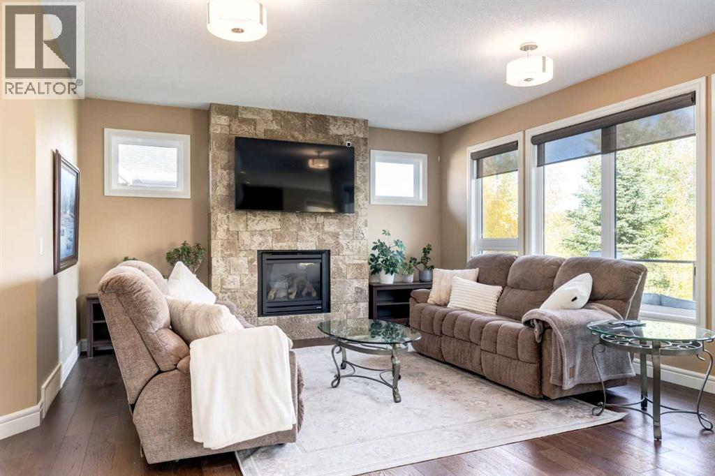 206 Waterside Court