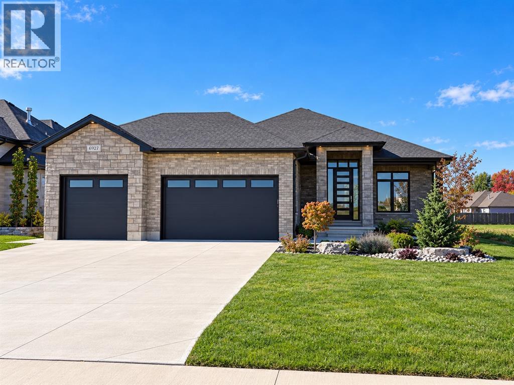 6927 SHORESIDE DRIVE, Plympton-Wyoming, Ontario