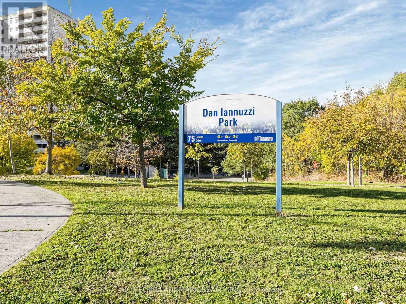 60 Delabo Drive, Toronto, Ontario  M3J 3S4 - Photo 49 - W14114780