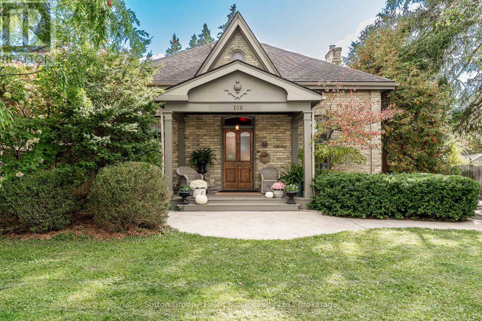 109 COBOURG STREET, Stratford, Ontario