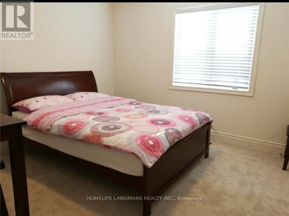 19 Warren Mcbride Crescent, Aurora, Ontario  L4G 0W4 - Photo 2 - N14114800
