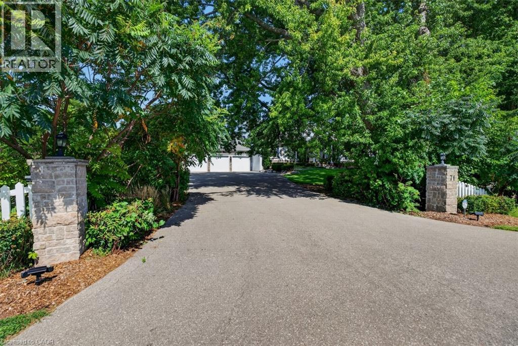 71 Concession 11 Road E, Flamborough, Ontario  L8B 1H7 - Photo 2 - 40873839