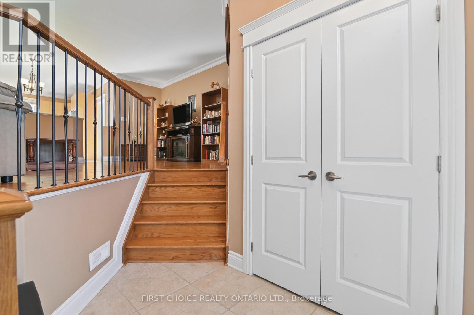 6391 Blossom Trail Drive, Ottawa, Ontario  K4P 0B1 - Photo 5 - X14114818