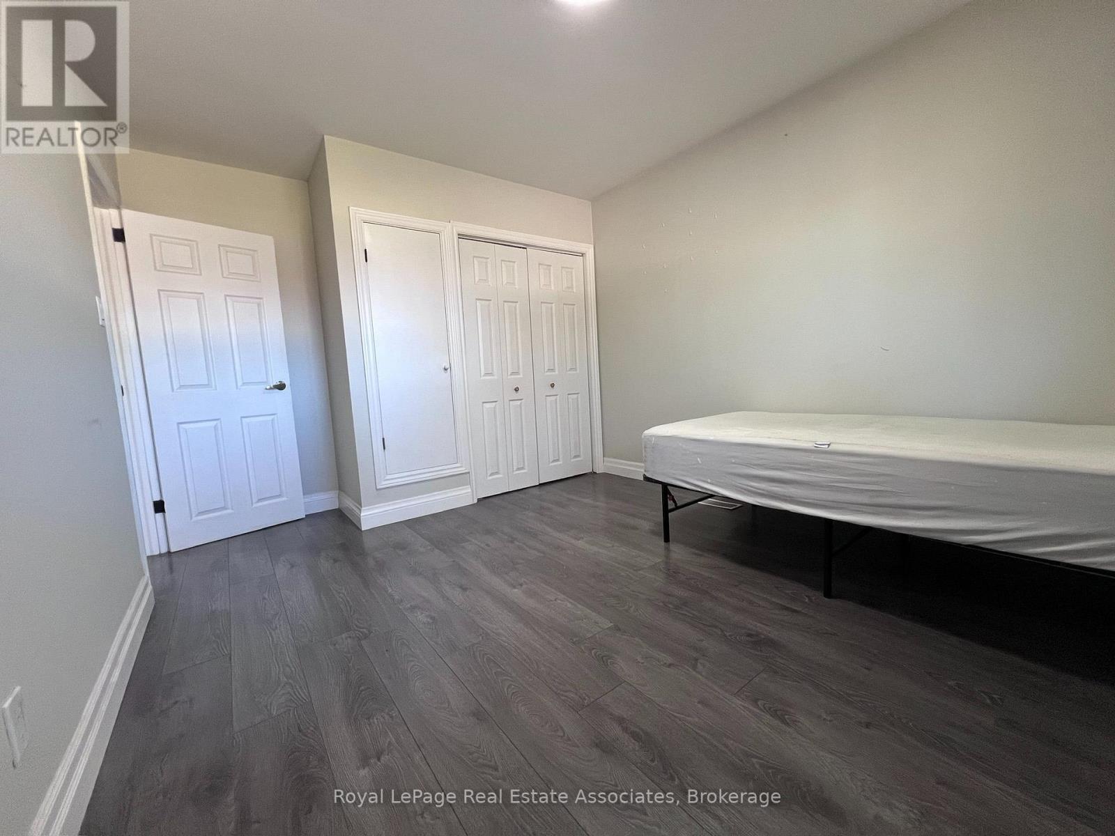 Upper - 222 Columbia Drive, Hamilton, Ontario  L9C 3Y9 - Photo 11 - X14113512