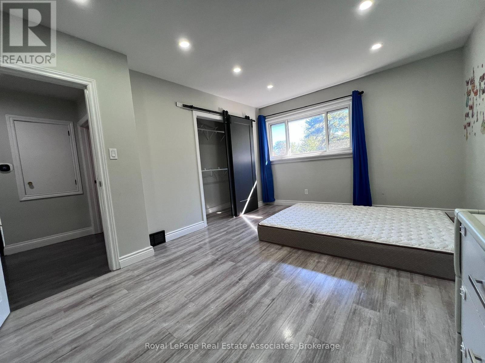 Upper - 222 Columbia Drive, Hamilton, Ontario  L9C 3Y9 - Photo 18 - X14113512