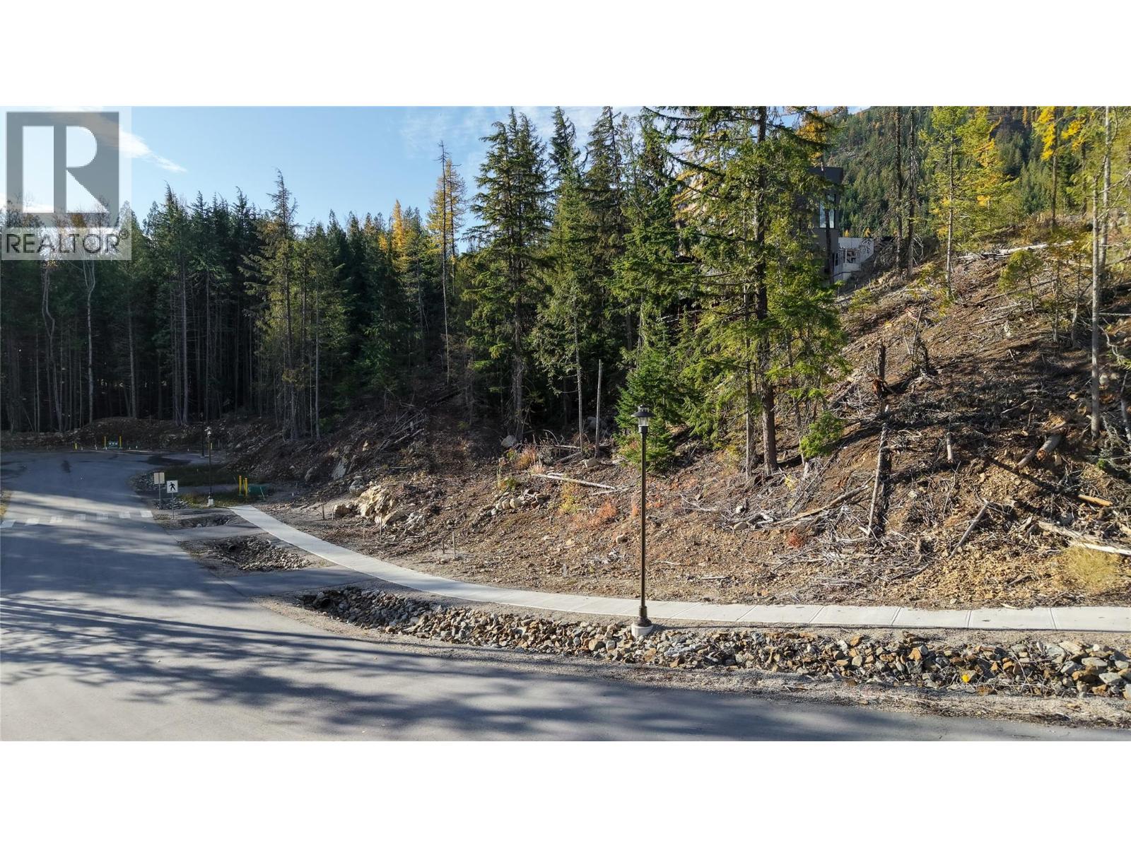 414 Centennial Place, Rossland, British Columbia V0G 1Y0 - Photo 6 - 10404064