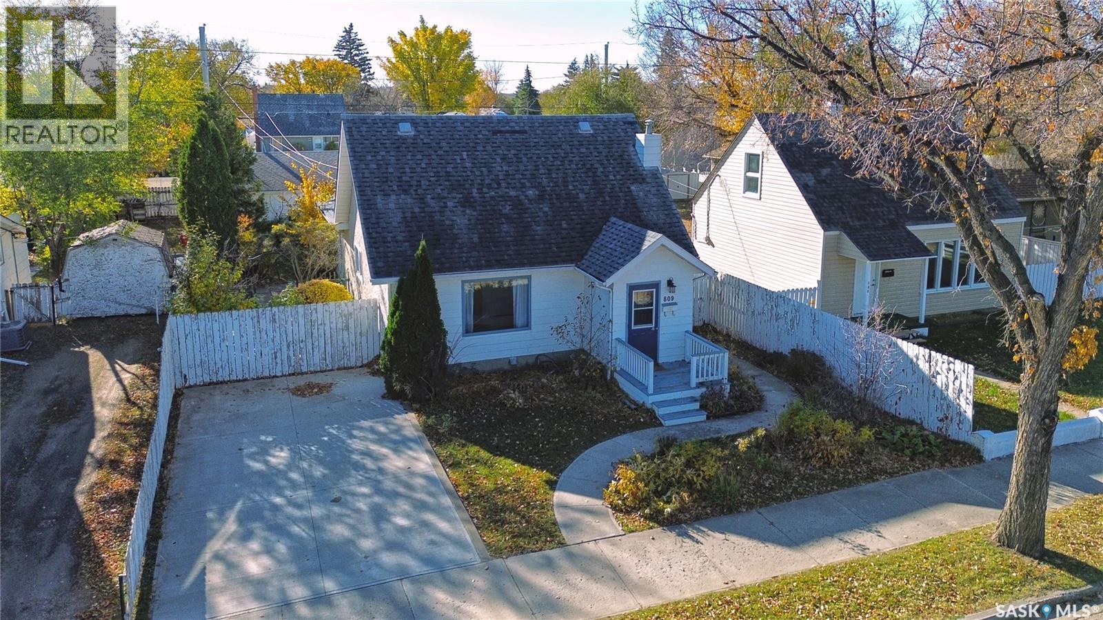 809 Athabasca Street E, Moose Jaw, Saskatchewan  S6H 0M6 - Photo 29 - SK051817